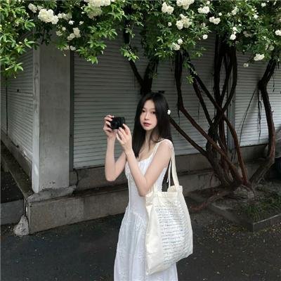 绝色春城